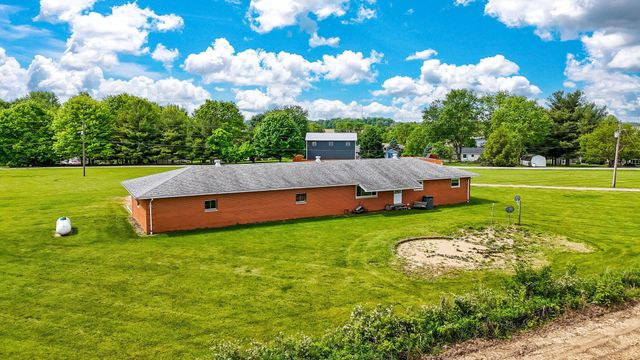 9672 Schoolhouse Road NW, Canal Winchester, OH 43110
