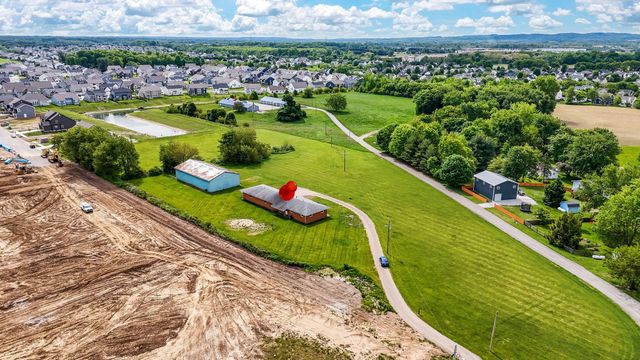 9672 Schoolhouse Road NW, Canal Winchester, OH 43110