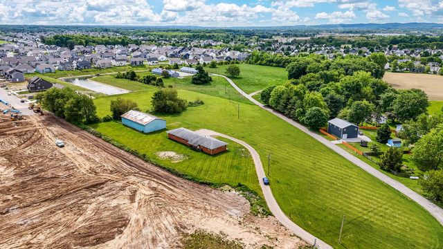 9672 Schoolhouse Road NW, Canal Winchester, OH 43110