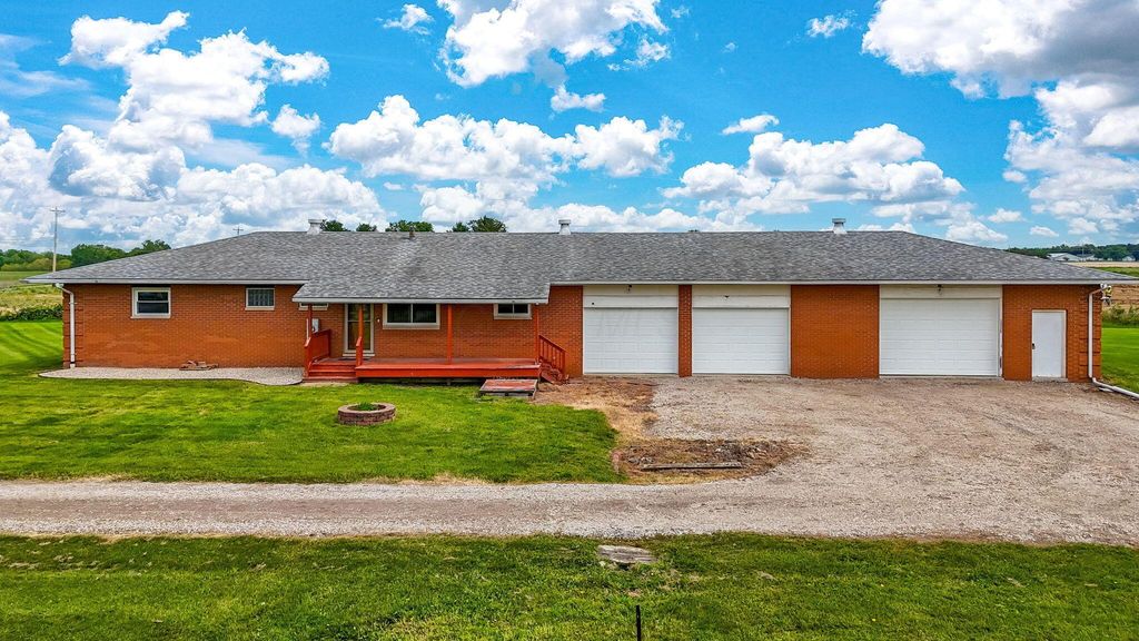 9672 Schoolhouse Road NW, Canal Winchester, OH 43110