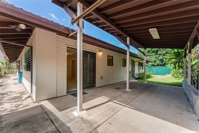 1214 Nehoa Street A, Honolulu, HI 96822