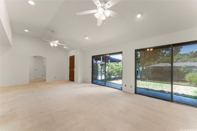 1214 Nehoa Street A, Honolulu, HI 96822