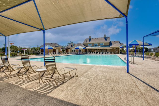 902 Lyndhurst Drive, Anna, TX 75409