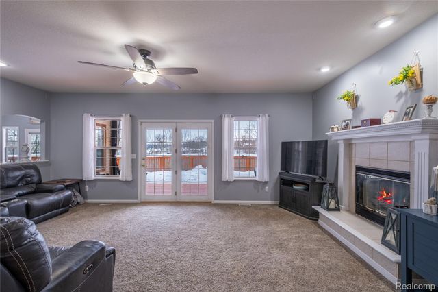 4204 Pavilion Court, Fenton, MI 48430