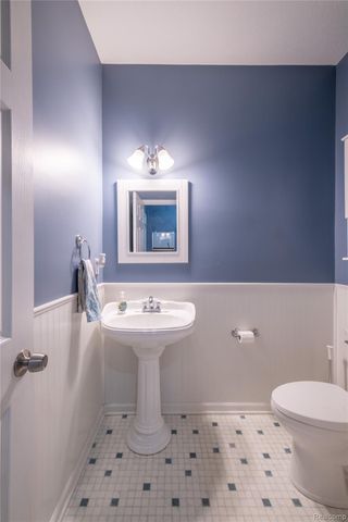 4204 Pavilion Court, Fenton, MI 48430