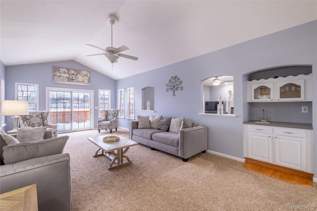 4204 Pavilion Court, Fenton, MI 48430