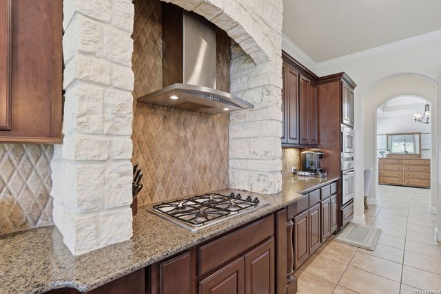 9718 Rosemire, San Antonio, TX 78254