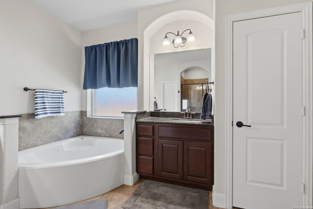 9718 Rosemire, San Antonio, TX 78254