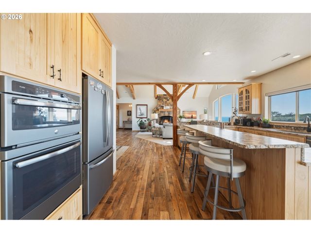 201 Allen Lane, Brookings, OR 97415