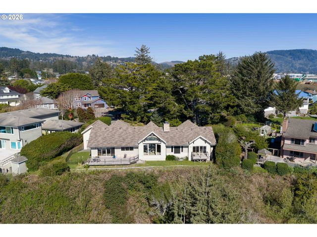 201 Allen Lane, Brookings, OR 97415
