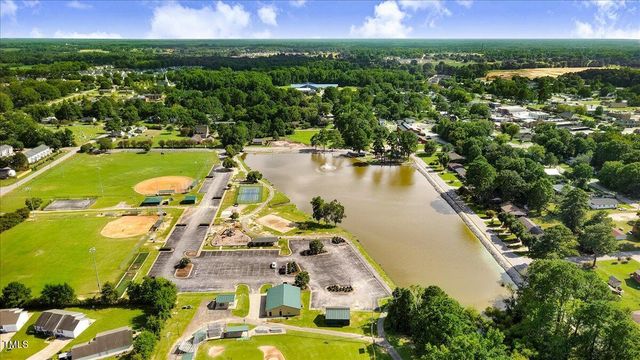 278 S Raleigh Street, Angier, NC 27501