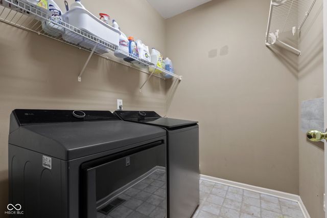10983 Parkland Court, Fishers, IN 46037