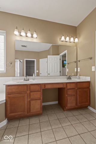 10983 Parkland Court, Fishers, IN 46037