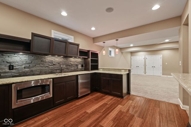 10983 Parkland Court, Fishers, IN 46037