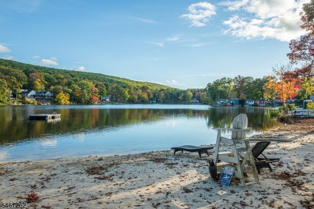 105 Wildwood Rd, Jefferson Twp., NJ 07438