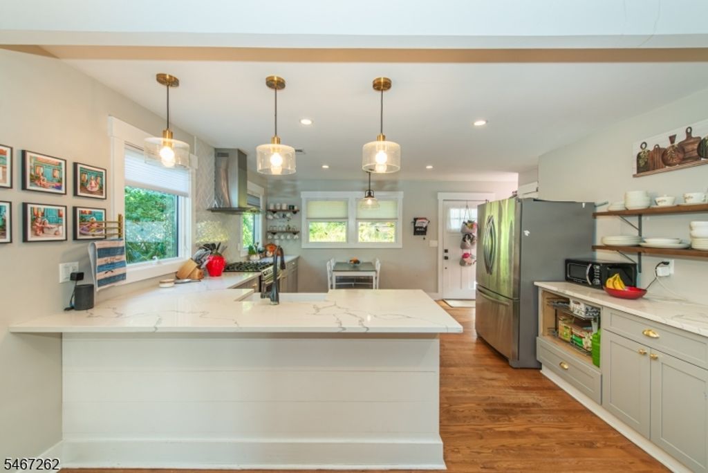 105 Wildwood Rd, Jefferson Twp., NJ 07438 — photo 4