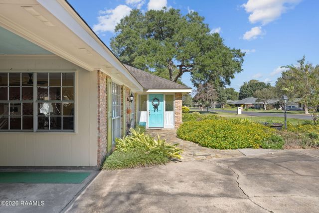 728 Alonda Drive, Lafayette, LA 70503