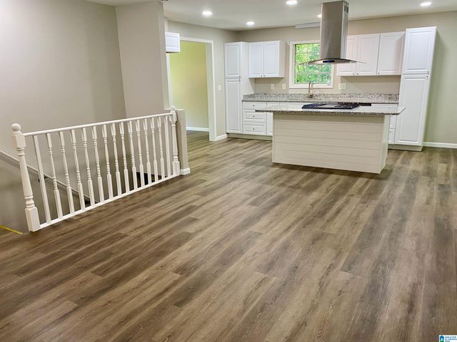 8925 VALLEY HILL DRIVE, Birmingham, AL 35206
