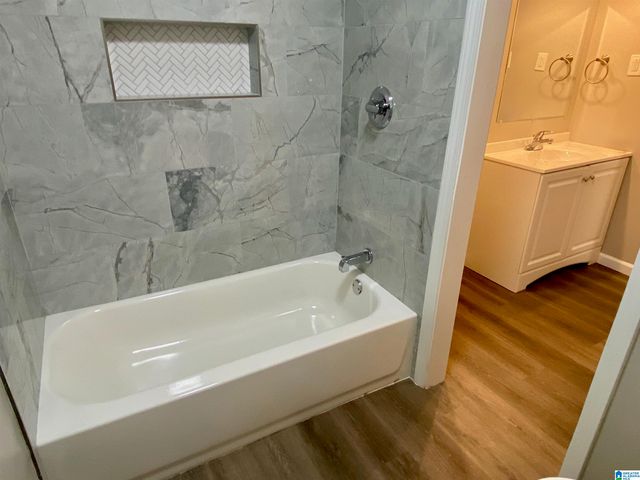 8925 VALLEY HILL DRIVE, Birmingham, AL 35206