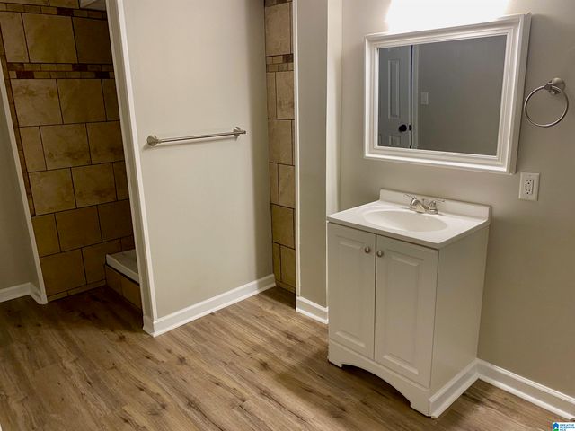 8925 VALLEY HILL DRIVE, Birmingham, AL 35206