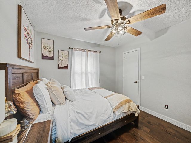 7325 S Meadow Drive E, Fort Worth, TX 76133