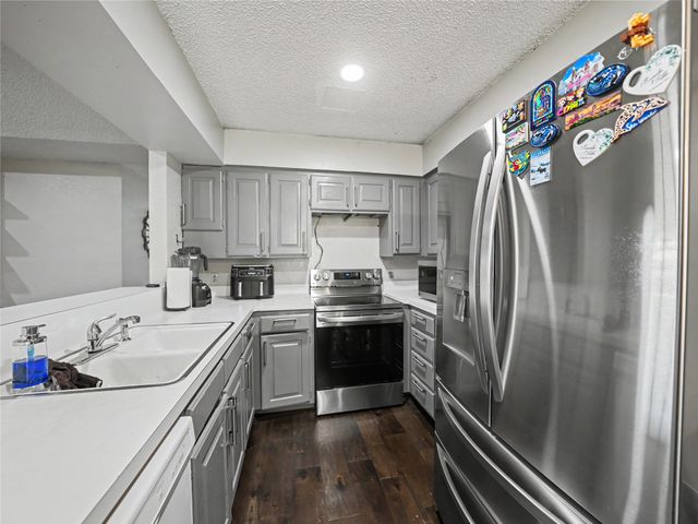 7325 S Meadow Drive E, Fort Worth, TX 76133