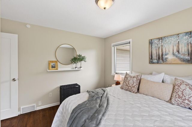 7627 10th Avenue S, Richfield, MN 55423