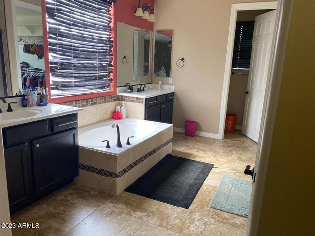 2757 E POWELL Way, Gilbert, AZ 85298