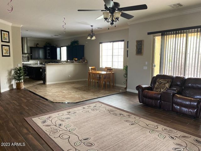 2757 E POWELL Way, Gilbert, AZ 85298