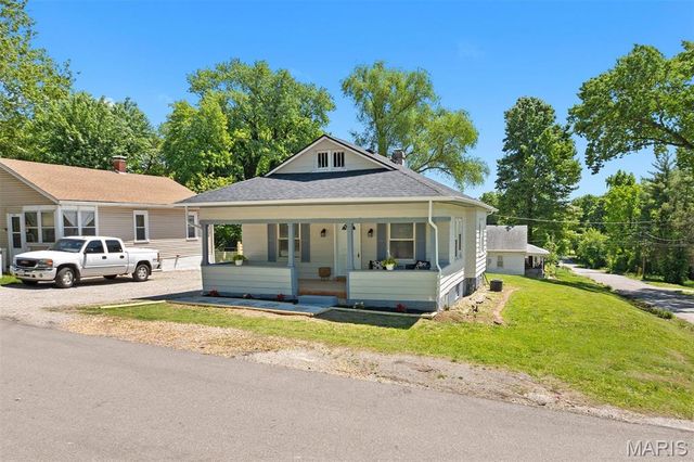 3201 Edgewood Avenue, Alton, IL 62002