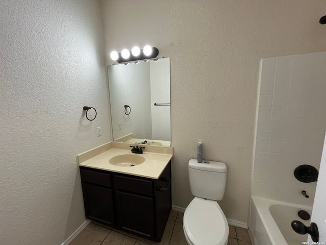 685 CREEKSIDE CIR, New Braunfels, TX 78130