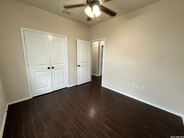 685 CREEKSIDE CIR, New Braunfels, TX 78130