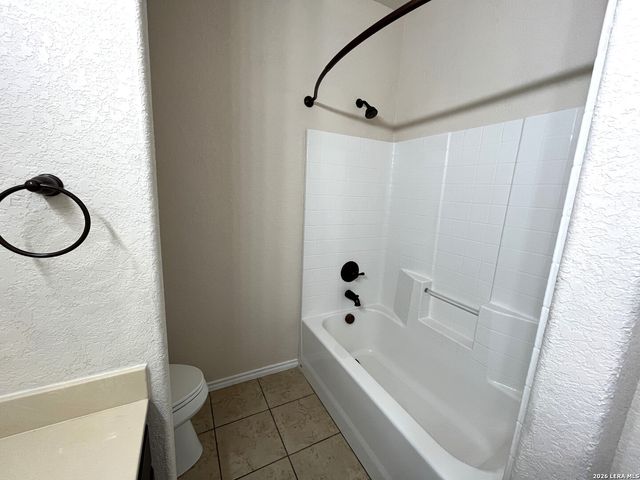 685 CREEKSIDE CIR, New Braunfels, TX 78130