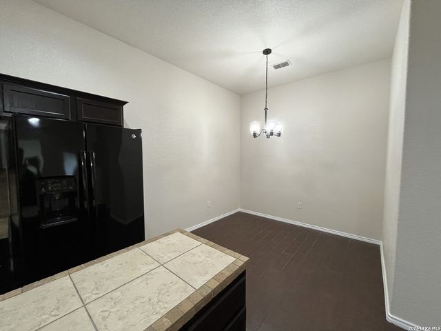 685 CREEKSIDE CIR, New Braunfels, TX 78130