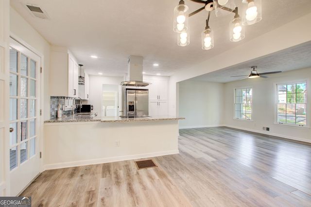 3553 Sandy Woods Lane, Stone Mountain, GA 30083