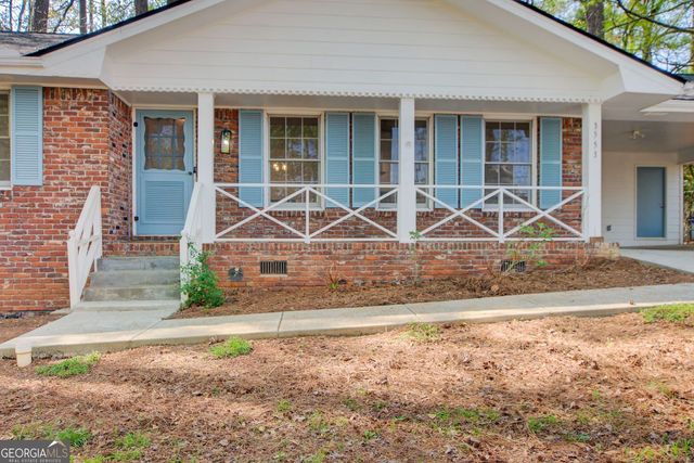 3553 Sandy Woods Lane, Stone Mountain, GA 30083