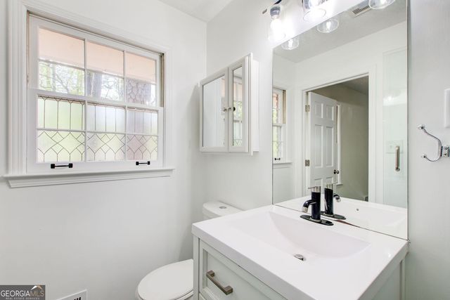 3553 Sandy Woods Lane, Stone Mountain, GA 30083