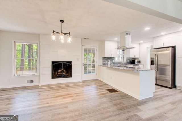 3553 Sandy Woods Lane, Stone Mountain, GA 30083