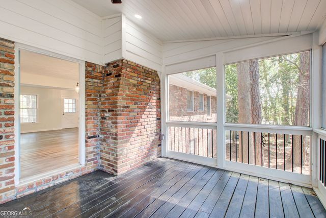 3553 Sandy Woods Lane, Stone Mountain, GA 30083