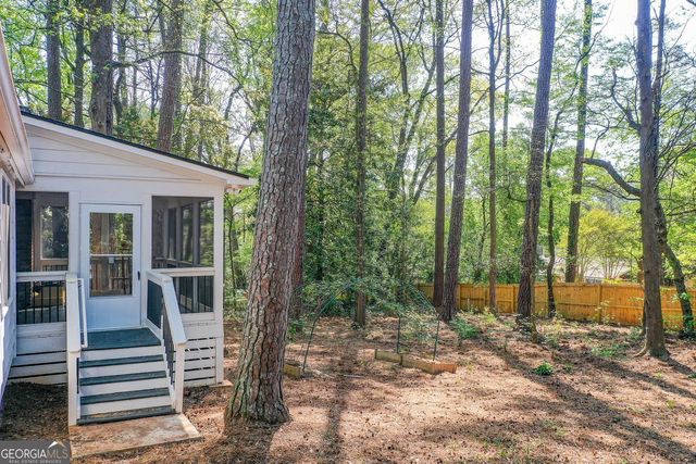 3553 Sandy Woods Lane, Stone Mountain, GA 30083