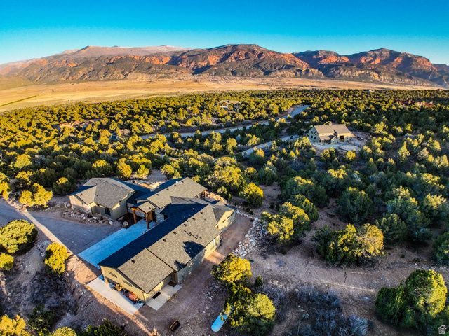 6688 S BAREBACK RD, Cedar City, UT 84720