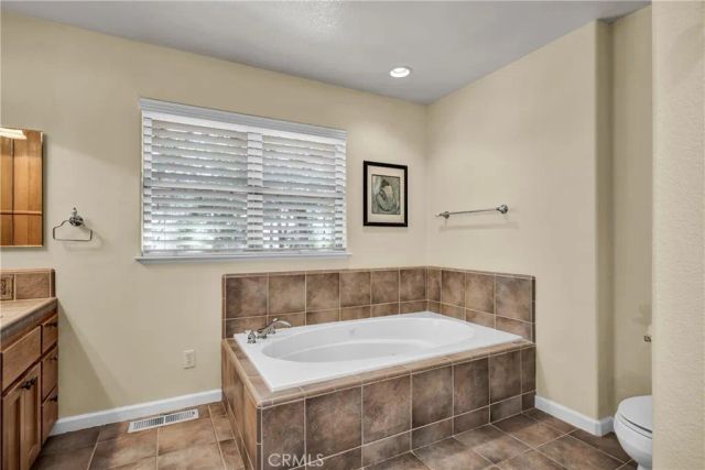 17120 Knollview Drive, Hidden Valley Lake, CA 95467