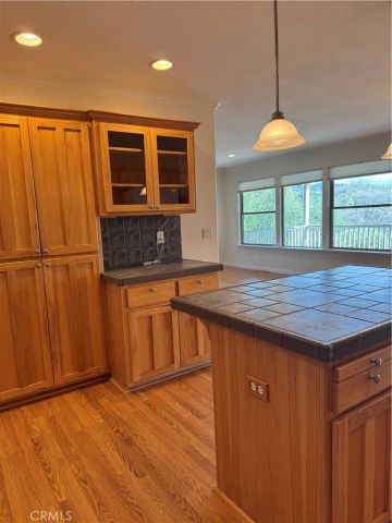 17120 Knollview Drive, Hidden Valley Lake, CA 95467