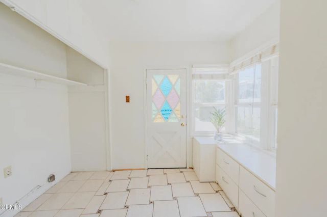 1151 Rose Avenue, Pasadena, CA 91107