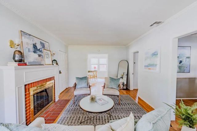 1151 Rose Avenue, Pasadena, CA 91107