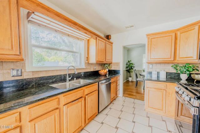 1151 Rose Avenue, Pasadena, CA 91107