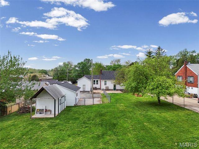 4005 Reavis Barracks Road, Mehlville, MO 63125