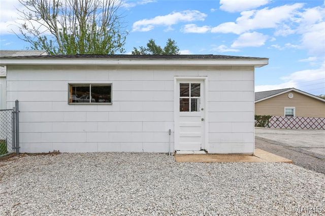 4005 Reavis Barracks Road, Mehlville, MO 63125