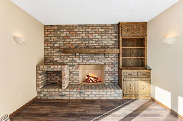 5736 Matterhorn Drive NE, Fridley, MN 55432