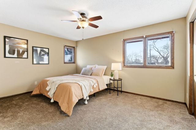 5736 Matterhorn Drive NE, Fridley, MN 55432